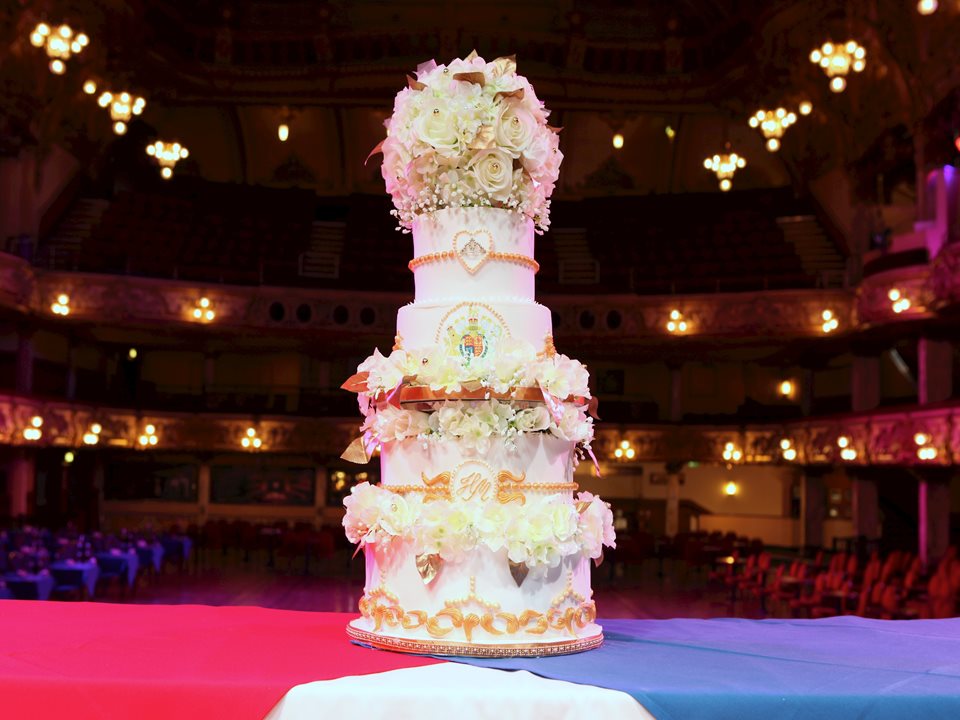 Main image for Royal Wedding Replica Cake Unveiled at The Blackpool Tower article